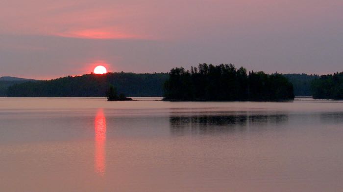 Sur le miroir de l'eau